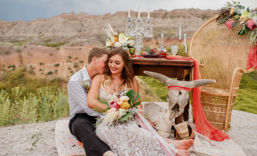 desert wedding decor